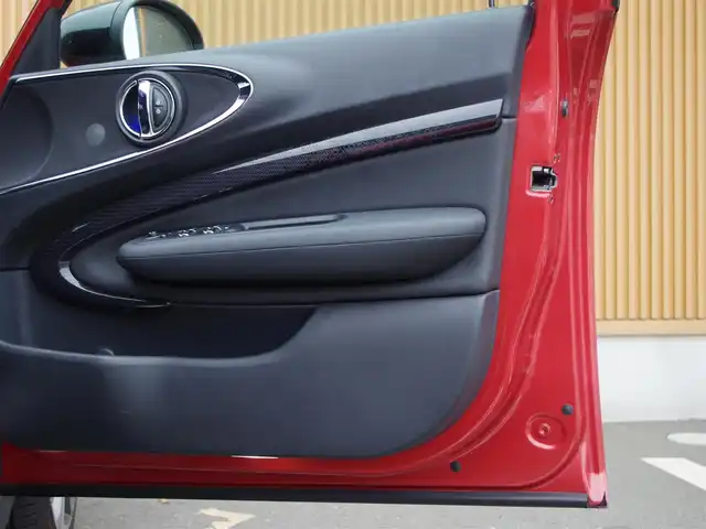 ＭＩＮＩ ＢＭＷ ミニ クラブマン クーパー S 埼玉県 2019(令1)年 3.2万km 赤 ブラックハーフレザーシート /アダプティブクルーズコントロール /インテリジェントセーフティ /ペッパーパッケージ /harman/kardon /CarPlay /パークディスタンスコントロール/コンフォートアクセス /バックカメラ /ETC /ドラレコ /純正ナビ/シートポジションメモリー機能/ボディカラー：インディアンサマーレッド