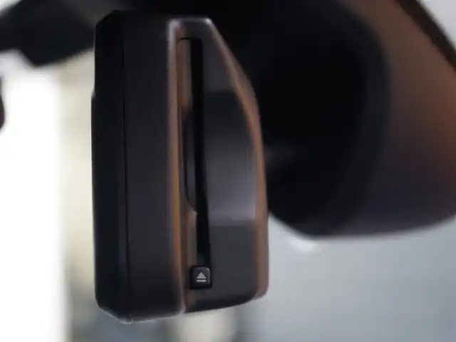 ＭＩＮＩ ＢＭＷ ミニ クラブマン クーパー S 埼玉県 2019(令1)年 3.2万km 赤 ブラックハーフレザーシート /アダプティブクルーズコントロール /インテリジェントセーフティ /ペッパーパッケージ /harman/kardon /CarPlay /パークディスタンスコントロール/コンフォートアクセス /バックカメラ /ETC /ドラレコ /純正ナビ/シートポジションメモリー機能/ボディカラー：インディアンサマーレッド
