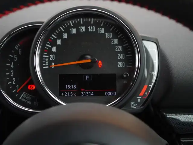 ＭＩＮＩ ＢＭＷ ミニ クラブマン クーパー S 埼玉県 2019(令1)年 3.2万km 赤 ブラックハーフレザーシート /アダプティブクルーズコントロール /インテリジェントセーフティ /ペッパーパッケージ /harman/kardon /CarPlay /パークディスタンスコントロール/コンフォートアクセス /バックカメラ /ETC /ドラレコ /純正ナビ/シートポジションメモリー機能/ボディカラー：インディアンサマーレッド