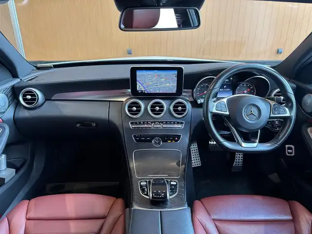 メルセデス・ベンツ Ｃ２００ ワゴン スポーツ 本革 宮城県 2015(平27)年 5.7万km ポーラホワイト AMGラインパッケージ/レザーエクスクルーシブパッケージ/純正HDDナビ/バックカメラ/フルセグTV/Bluetooth接続/CD/DVD再生/赤革シート/パワーシート/シートヒーター/ステアリングスイッチ/パドルシフト/パフュームアトマイザー/アイドリングストップ/ACC/レーンキープアシスト/パワーバックドア/LEDヘッドライト/アダプティブヘッドライト/ETC/ブルメスターサウンドシステム/ヘッドアップディスプレイ/ジュンセ尾18インチAW(夏)/保証書/取扱説明書/スペアキー×１