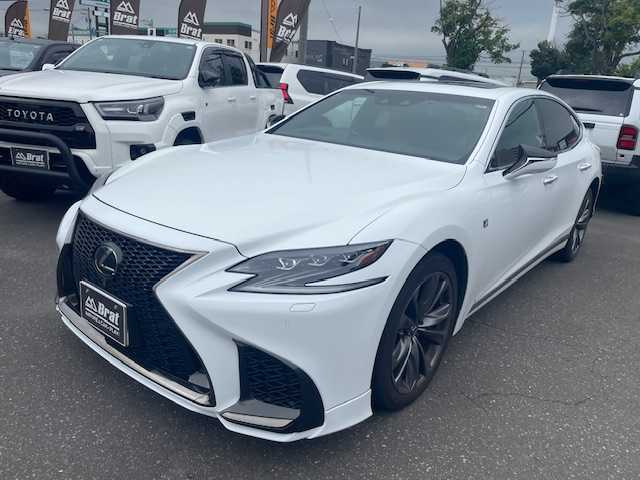 レクサス ＬＳ 500 Fスポーツ 道央・札幌 2018(平30)年 4.9万km ホワイトノーヴァガラスフレーク ＴＲＤフロント，リアスポイラー　/サンルーフ　/革シート　/メーカーナビ　/全方位カメラ　/マークレビンソン　/電動リアサンシェード　/純正２０インチアルミホイール　/レーダークルーズ　/ＬＥＤヘッドライト　/全席シートヒーター/ビルトインETC/全ドアイージークローザー