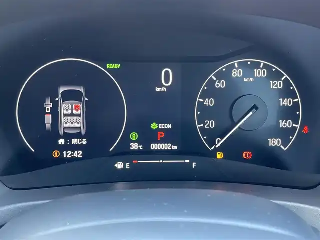 ホンダ ヴェゼル ハイブリッド e:HEV Z 佐賀県 2025(令7)年 0.1千km プラチナホワイトパール 登録済未使用車/DN登録時走行距離２ｋｍ/純正9型ナビゲーション/・AM/FM/BT//・Appple Car Play/Android Auto//・バックカメラ/ブラインドスポットモニター/パワーバックドア/純正18インチアルミホイール/ハーフレザーシート/シートヒーター「運転席/助手席」/アダプティブLEDヘッドライト/スマートキー/・スペアキー1本/ビルトインETC2.0/ホンダセンシング/・衝突軽減ブレーキ/・踏み間違え衝突軽減システム/・歩行者事故低減ステアリング /・車線維持支援システム/・アダプティブ・クルーズ・コントロール/・渋滞運転支援機能/・先行車発進お知らせ機能 /・標識認識機能/・ヒルスタートアシスト