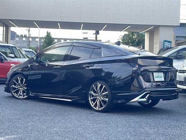 トヨタ プリウス Sセーフティプラス 大阪府 2018(平30)年 7.1万km アティチュードブラックマイカ Rクルーズコントロール/コーナーセンサー/エアロ付き/レザーシート/純正ナビ/-SD/CD/フルセグTV/FM/AM/Bluetooth/パーキングアシスト/レーンアシスト/ビルトインETC/電格ミラー
