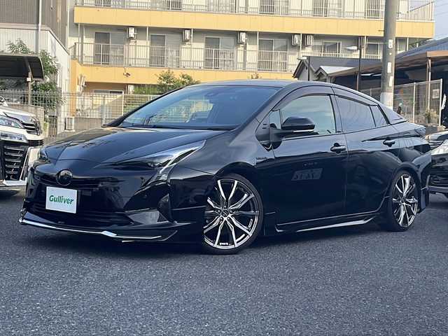 トヨタ プリウス Sセーフティプラス 大阪府 2018(平30)年 7.1万km アティチュードブラックマイカ Rクルーズコントロール/コーナーセンサー/エアロ付き/レザーシート/純正ナビ/-SD/CD/フルセグTV/FM/AM/Bluetooth/パーキングアシスト/レーンアシスト/ビルトインETC/電格ミラー