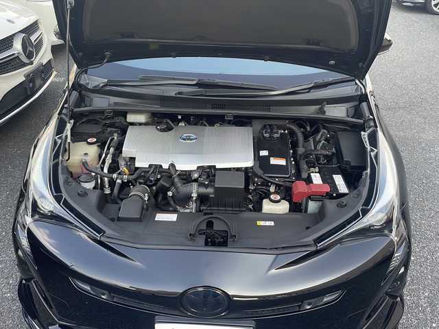 トヨタ プリウス Sセーフティプラス 大阪府 2018(平30)年 7.1万km アティチュードブラックマイカ Rクルーズコントロール/コーナーセンサー/エアロ付き/レザーシート/純正ナビ/-SD/CD/フルセグTV/FM/AM/Bluetooth/パーキングアシスト/レーンアシスト/ビルトインETC/電格ミラー