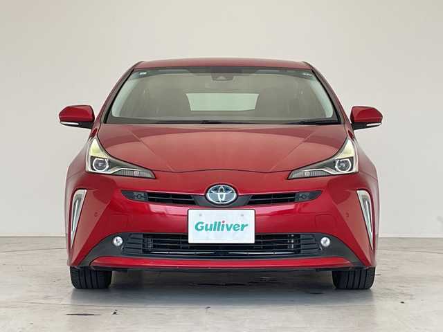 トヨタ プリウス Sツーリングセレクション 愛知県 2019(令1)年 5.5万km エモーショナルレッドⅡ 純正７型SDナビ（SDなし）/レーダークルーズコントロール/シートヒーター/バックカメラ/コーナーセンサー/純正アルミホイール/LEDヘッドライト/オートマチックハイビーム/衝突軽減システム/フルセグ/CD/DVD/Bluetooth/ETC/ステアリングスイッチ/スマートキー/プッシュスタート