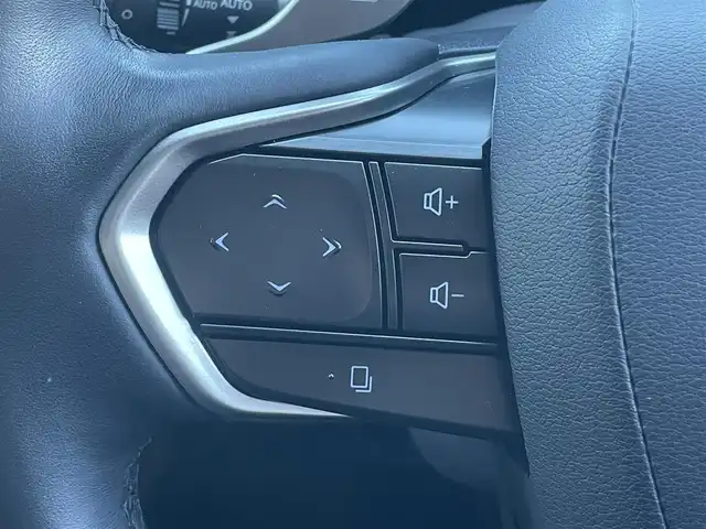 レクサス ＮＸ 350h バージョンL 佐賀県 2023(令5)年 2万km ソニッククォーツ サンルーフ/デジタルインナーミラー/レクサスセーフティシステム＋/・プリクラッシュセーフティ/・レーンキープアシスト/・レーダークルーズコントロール/・オートマチックハイビーム/クリアランスソナー/ブラインドスポットモニター/パーキングアシスト/パーキングサポートブレーキ/プロアクティブドライビングアシスト/純正ディスプレイ/・コネクトナビ/・パノラミックビューモニター/・フルセグTV/BT/純正前後ドラレコ/LEDヘッドライト/フォグランプ/ETC2.0/純正20インチAW/茶革シート/パワーシート/シートメモリ/シートヒーター/シートベンチレーション/パワーバックドア/革巻きステアリング/パドルシフト/ステアリングヒーター/電動パーキングスイッチ/ブレーキホールド/ヘッドアップディスプレイ/後席100V電源/トノカバー/ラゲッジマット/スペアキー×１/カードキー×1/取扱説明/保証書