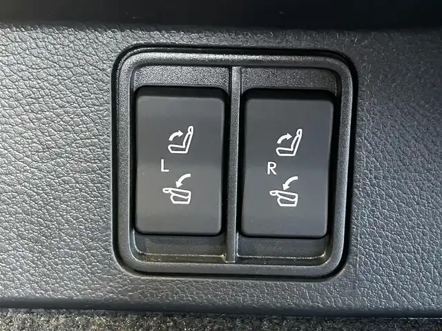 レクサス ＮＸ 350h バージョンL 佐賀県 2023(令5)年 2万km ソニッククォーツ サンルーフ/デジタルインナーミラー/レクサスセーフティシステム＋/・プリクラッシュセーフティ/・レーンキープアシスト/・レーダークルーズコントロール/・オートマチックハイビーム/クリアランスソナー/ブラインドスポットモニター/パーキングアシスト/パーキングサポートブレーキ/プロアクティブドライビングアシスト/純正ディスプレイ/・コネクトナビ/・パノラミックビューモニター/・フルセグTV/BT/純正前後ドラレコ/LEDヘッドライト/フォグランプ/ETC2.0/純正20インチAW/茶革シート/パワーシート/シートメモリ/シートヒーター/シートベンチレーション/パワーバックドア/革巻きステアリング/パドルシフト/ステアリングヒーター/電動パーキングスイッチ/ブレーキホールド/ヘッドアップディスプレイ/後席100V電源/トノカバー/ラゲッジマット/スペアキー×１/カードキー×1/取扱説明/保証書