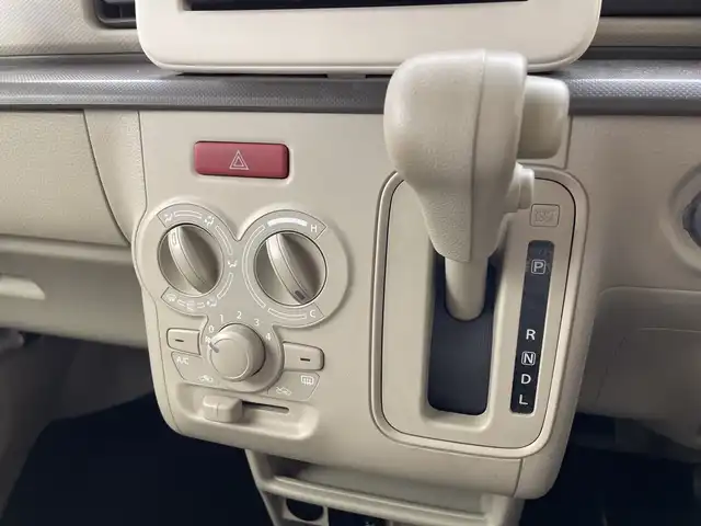 スズキ ラパン L 群馬県 2015(平27)年 7.3万km ブルーイッシュブラックパール3 純正ＳＤナビ　ドライブレコーダー　シートヒーター　フルセグテレビ　パワーステアリング　パワーウィンドウ　横滑り防止装置　アイドリングストップ　スマートキー　エンジンスタートボタン　ＡＢＳ