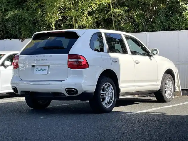 ポルシェ カイエン S 茨城県 2009(平21)年 8.9万km パール フリップダウンDVDのみ/パドルシフト/HDDナビ/ワンセグテレビ/ETC/ワンセグテレビ/ＥＴＣ/４ＷＤ/純正ホイール/パワーシート/レザーシート