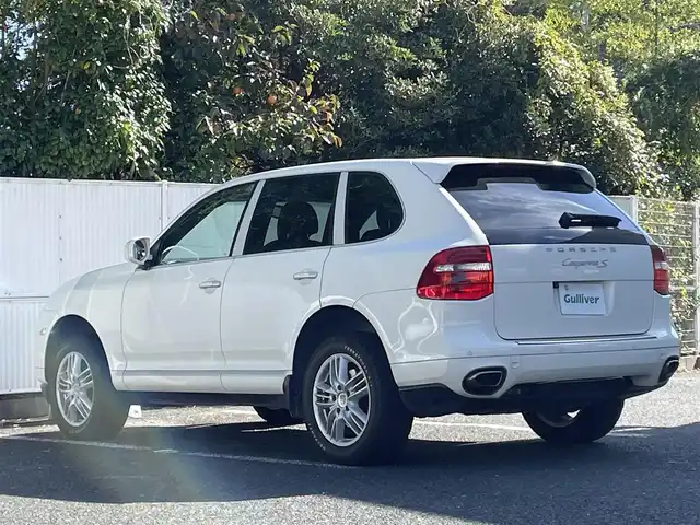 ポルシェ カイエン S 茨城県 2009(平21)年 8.9万km パール フリップダウンDVDのみ/パドルシフト/HDDナビ/ワンセグテレビ/ETC/ワンセグテレビ/ＥＴＣ/４ＷＤ/純正ホイール/パワーシート/レザーシート