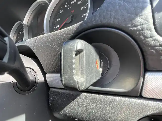 ポルシェ カイエン S 茨城県 2009(平21)年 8.9万km パール フリップダウンDVDのみ/パドルシフト/HDDナビ/ワンセグテレビ/ETC/ワンセグテレビ/ＥＴＣ/４ＷＤ/純正ホイール/パワーシート/レザーシート