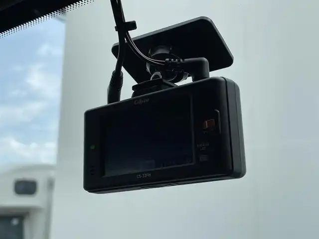 プジョー プジョー ３０８ SW GT ブルーHDi 東京都 2023(令5)年 2.3万km 白 純正ナビ/USB/Bluetooth/純正ミラースクリーン/アンビエントライト/360°カメラ/前後ドライブレコーダー/ETC/ACC/BSM/LKA/サンルーフ/ワイヤレス充電/ハーフレザーシート/シートヒーター/パワーバックドア