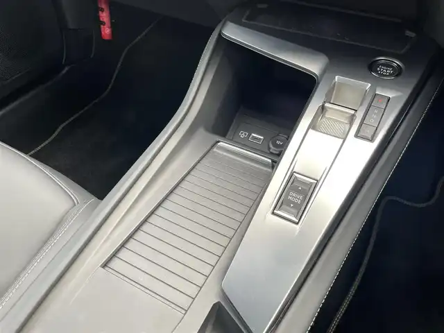 プジョー プジョー ３０８ SW GT ブルーHDi 東京都 2023(令5)年 2.3万km 白 純正ナビ/USB/Bluetooth/純正ミラースクリーン/アンビエントライト/360°カメラ/前後ドライブレコーダー/ETC/ACC/BSM/LKA/サンルーフ/ワイヤレス充電/ハーフレザーシート/シートヒーター/パワーバックドア