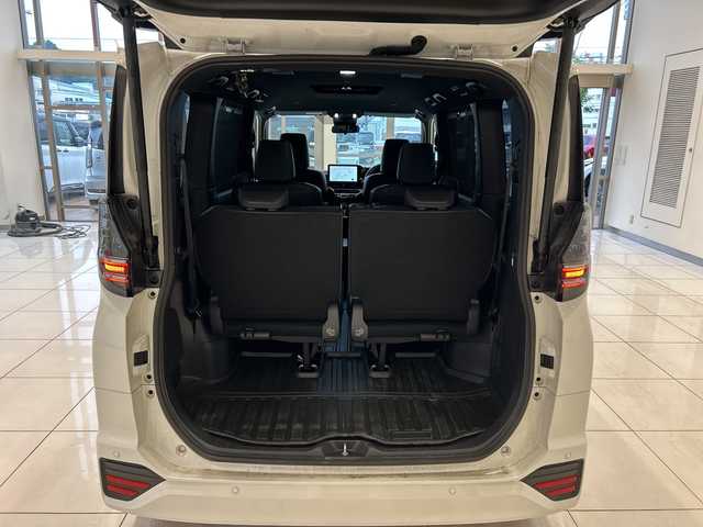 トヨタ ヴォクシー S－Z 埼玉県 2024(令6)年 0.8万km ホワイトパールクリスタルシャイン トヨタセーフティーセンス /快適利便パッケージHigh /純正ディスプレイオーディオ/　　ナビ機能有/CD/DVD/BT/ フルセグ/バック/フロント/サイドカメラ /両側パワースライドドア /パワーバックドア /レーダークルーズコントロール /LEDオートライト/ハーフレザーシート/シートヒーター/純正17インチアルミホイール/ステアリングヒーター/ステアリングスイッチ/純正ETC2.0/禁煙車