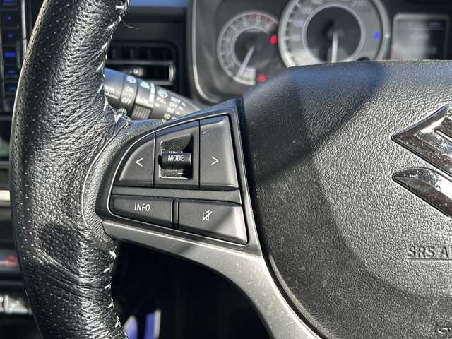 スズキ イグニス ハイブリッド MX 鳥取県 2021(令3)年 5.4万km ピュアホワイトP デュアルカメラブレーキサポート/KENWOODナビ【KXM-E505W】/・フルセグ/CD/DVD/Bluetooth/バックカメラ/スマートキー/プッシュスタート/ビルトインETC/前席シートヒーター/純正16AW/ABS/横滑り防止装置/レーンキープアシスト/オートライト/W&サイドエアバック/カーテンエアバック