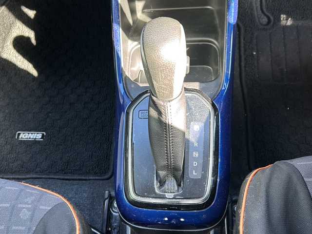 スズキ イグニス ハイブリッド MX 鳥取県 2021(令3)年 5.4万km ピュアホワイトP デュアルカメラブレーキサポート/KENWOODナビ【KXM-E505W】/・フルセグ/CD/DVD/Bluetooth/バックカメラ/スマートキー/プッシュスタート/ビルトインETC/前席シートヒーター/純正16AW/ABS/横滑り防止装置/レーンキープアシスト/オートライト/W&サイドエアバック/カーテンエアバック