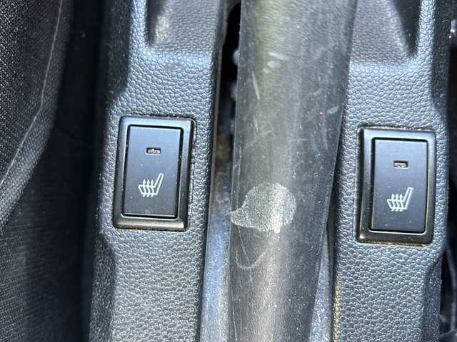 スズキ イグニス ハイブリッド MX 鳥取県 2021(令3)年 5.4万km ピュアホワイトP デュアルカメラブレーキサポート/KENWOODナビ【KXM-E505W】/・フルセグ/CD/DVD/Bluetooth/バックカメラ/スマートキー/プッシュスタート/ビルトインETC/前席シートヒーター/純正16AW/ABS/横滑り防止装置/レーンキープアシスト/オートライト/W&サイドエアバック/カーテンエアバック