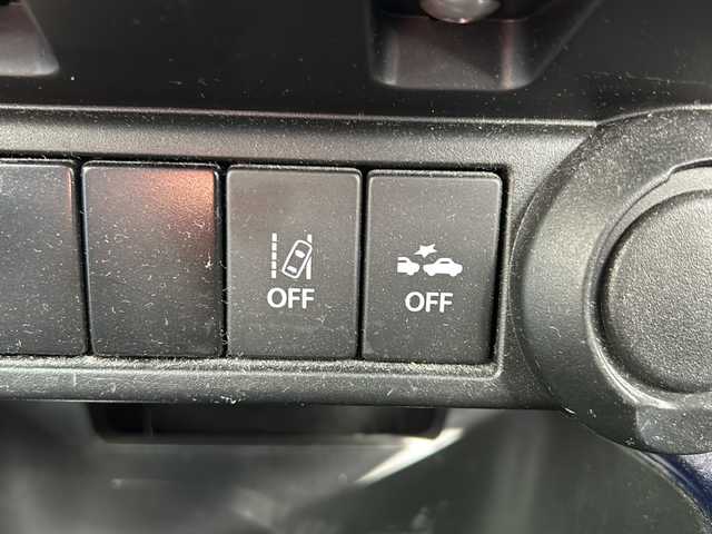 スズキ イグニス ハイブリッド MX 鳥取県 2021(令3)年 5.4万km ピュアホワイトP デュアルカメラブレーキサポート/KENWOODナビ【KXM-E505W】/・フルセグ/CD/DVD/Bluetooth/バックカメラ/スマートキー/プッシュスタート/ビルトインETC/前席シートヒーター/純正16AW/ABS/横滑り防止装置/レーンキープアシスト/オートライト/W&サイドエアバック/カーテンエアバック