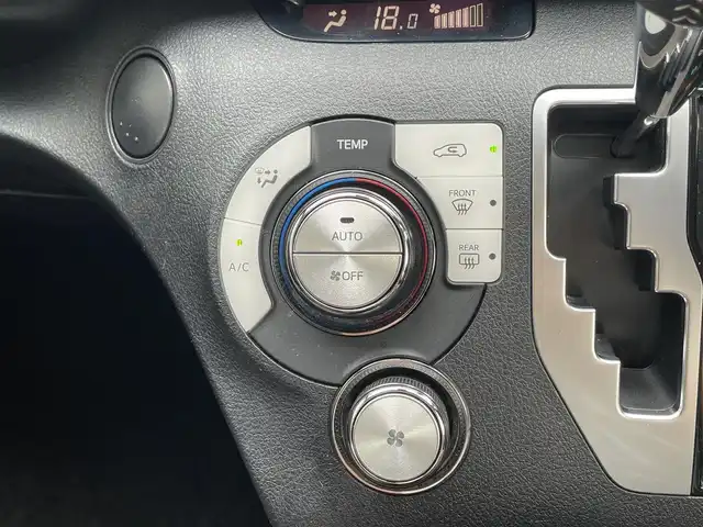 トヨタ シエンタ ハイブリッド G クエロ 滋賀県 2019(令1)年 3.4万km ブラックマイカ 純正9インチナビ/・フルセグTV・Bluetooth・CD・DVD/全方位カメラ/モデリスタエアロ/ハーフレザーシート/シートヒーター/ステアリングヒーター/ドライブレコーダー/両側パワースライドドア/クルーズコントロール/コーナーセンサー/LEDヘッドライト/オートハイビーム/オートライト