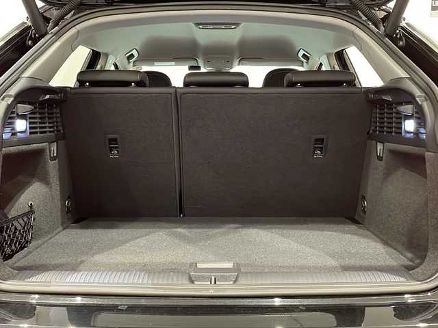 アウディ Ｑ２ 30TFSIスポーツ 新潟県 2020(令2)年 2.4万km ミトスブラックメタリック コンビニエンスパッケージ/・アドバンストキーシステム/・アウディパーキングシステム/LEDライトパッケージ/・LEDヘッドライト/・ライティングパッケージ/セーフティパッケージ/・サイドアシスト/・アクティブレーンアシスト/・トラフィックジャムアシスト/・ハイビームアシスト/ベーシックパッケージ/・デラックスオートマチックエアコンディショナー/・レイン/ライトセンサー/・アウディプレセンスフロント/アダプティブクルーズコントロール/純正HDDナビ/・TV/FM/AM/Bluetooth/バックカメラ/シートヒーター/ＥＴＣ2.0