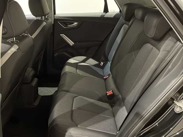 アウディ Ｑ２ 30TFSIスポーツ 新潟県 2020(令2)年 2.4万km ミトスブラックメタリック コンビニエンスパッケージ/・アドバンストキーシステム/・アウディパーキングシステム/LEDライトパッケージ/・LEDヘッドライト/・ライティングパッケージ/セーフティパッケージ/・サイドアシスト/・アクティブレーンアシスト/・トラフィックジャムアシスト/・ハイビームアシスト/ベーシックパッケージ/・デラックスオートマチックエアコンディショナー/・レイン/ライトセンサー/・アウディプレセンスフロント/アダプティブクルーズコントロール/純正HDDナビ/・TV/FM/AM/Bluetooth/バックカメラ/シートヒーター/ＥＴＣ2.0