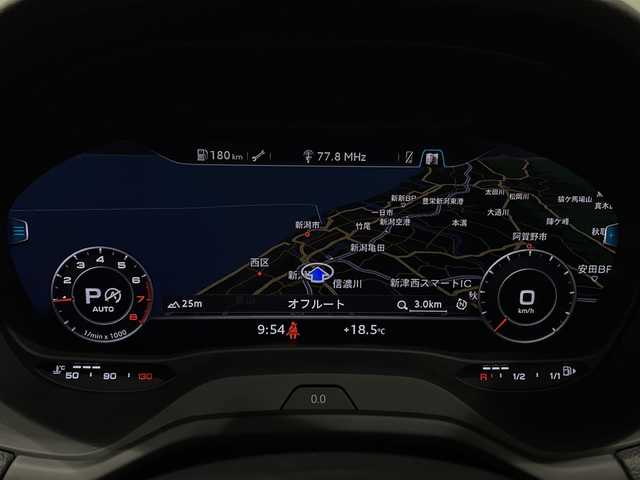 アウディ Ｑ２ 30TFSIスポーツ 新潟県 2020(令2)年 2.4万km ミトスブラックメタリック コンビニエンスパッケージ/・アドバンストキーシステム/・アウディパーキングシステム/LEDライトパッケージ/・LEDヘッドライト/・ライティングパッケージ/セーフティパッケージ/・サイドアシスト/・アクティブレーンアシスト/・トラフィックジャムアシスト/・ハイビームアシスト/ベーシックパッケージ/・デラックスオートマチックエアコンディショナー/・レイン/ライトセンサー/・アウディプレセンスフロント/アダプティブクルーズコントロール/純正HDDナビ/・TV/FM/AM/Bluetooth/バックカメラ/シートヒーター/ＥＴＣ2.0