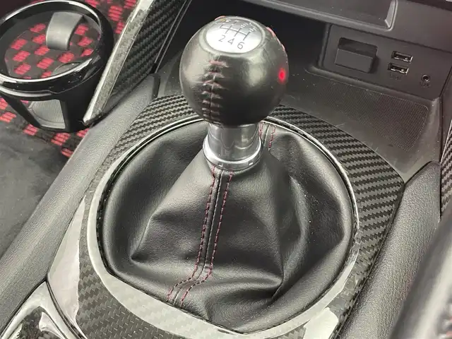 マツダ ロードスター S スペシャルパッケージ 富山県 2016(平28)年 2.3万km ソウルレッドプレミアムメタリック 純正ナビ（AM/FM/CD/DVD/AUX/USB/BT）/フルセグTV/バックカメラ/カーボンボンネット/サイド・リアカーボンCSスポイラー/マツダスピードフロントリップ/TEIN車高調/柿本改マフラー/WORK１７インチAW/D・N席BRIGEバケットシート/OMPステアリング/レーダー探知機/ETC/オートLEDヘッドライト/スマートキー×２/プッシュスタート/社外フロアマット/取扱説明書/保証書