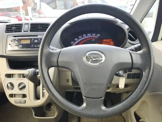 ダイハツ ムーヴ L 熊本県 2014(平26)年 6.5万km パールホワイトⅢ 純正CDオーディオ/【AM/FM】/盗難防止装置/電動格納ミラー/純正フロアマット