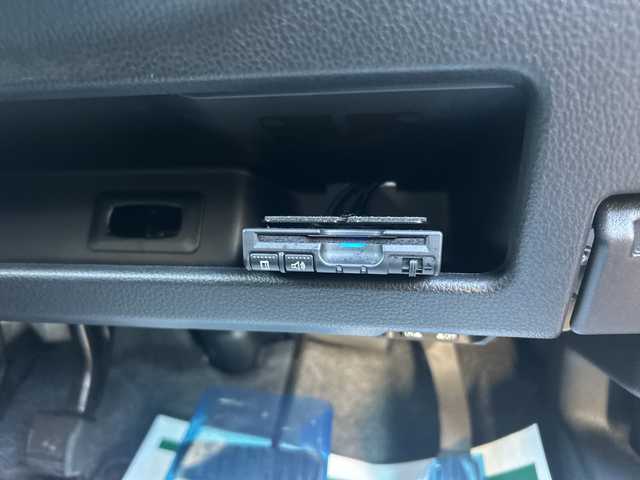 日産 デイズ ルークス ハイウェイスター Gターボ 東京都 2017(平29)年 2.7万km スパークリングレッド/ブラック 純正ナビ（MM317D-W）/・Bluetooth/TV/CD/DVD/SD/クルーズコントロール/横滑り防止装置/盗難防止装置/オートライト/ハイビームアシスト/衝突被害軽減システム/コーナーセンサー/ドライブレコーダー/15インチ純正アルミホイール/アラウンドビューモニター/プッシュスタート/アイドリングストップ/パワースライドドア/後席用サーキュレーター/後席サンシェード/オプションカラー：スパークリングレッド（Ｍ）／ブラック（Ｐ）２トーン/スペアキー1本/ETC