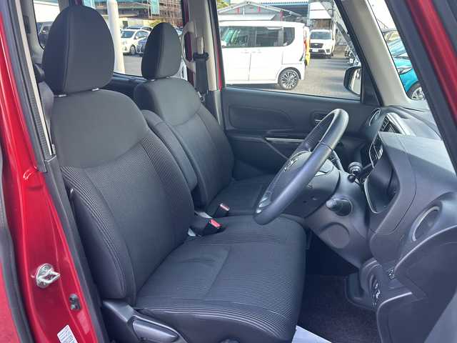 日産 デイズ ルークス ハイウェイスター Gターボ 東京都 2017(平29)年 2.7万km スパークリングレッド/ブラック 純正ナビ（MM317D-W）/・Bluetooth/TV/CD/DVD/SD/クルーズコントロール/横滑り防止装置/盗難防止装置/オートライト/ハイビームアシスト/衝突被害軽減システム/コーナーセンサー/ドライブレコーダー/15インチ純正アルミホイール/アラウンドビューモニター/プッシュスタート/アイドリングストップ/パワースライドドア/後席用サーキュレーター/後席サンシェード/オプションカラー：スパークリングレッド（Ｍ）／ブラック（Ｐ）２トーン/スペアキー1本/ETC