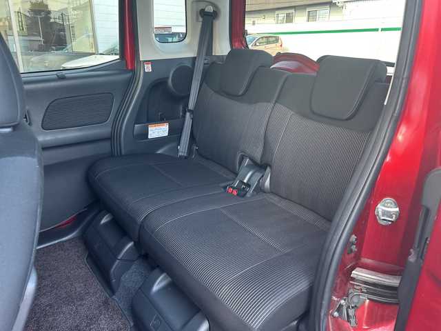 日産 デイズ ルークス ハイウェイスター Gターボ 東京都 2017(平29)年 2.7万km スパークリングレッド/ブラック 純正ナビ（MM317D-W）/・Bluetooth/TV/CD/DVD/SD/クルーズコントロール/横滑り防止装置/盗難防止装置/オートライト/ハイビームアシスト/衝突被害軽減システム/コーナーセンサー/ドライブレコーダー/15インチ純正アルミホイール/アラウンドビューモニター/プッシュスタート/アイドリングストップ/パワースライドドア/後席用サーキュレーター/後席サンシェード/オプションカラー：スパークリングレッド（Ｍ）／ブラック（Ｐ）２トーン/スペアキー1本/ETC