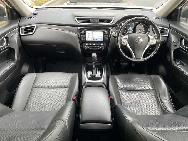 日産 エクストレイル 20Xtt エマージェンシーブレーキ 青森県 2017(平29)年 9.6万km ブリリアントホワイトパール 4WD/純正メーカーナビ・フルセグTV/CD・DVD・Bluetooth/アラウンドビューモニター/パワーバックドア/前席シートヒーター/エマージェンシーブレーキ/踏み間違い衝突防止アシスト/車線逸脱警報/フロント・バックソナー/ブラインドスポットウォーニング/クルーズコントロール/パーキングアシスト/ビルトインETC/LEDヘッドライト/フォグランプ/純正18インチアルミ/インテリキー/プッシュスタート