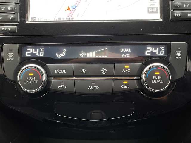 日産 エクストレイル 20Xtt エマージェンシーブレーキ 青森県 2017(平29)年 9.6万km ブリリアントホワイトパール 4WD/純正メーカーナビ・フルセグTV/CD・DVD・Bluetooth/アラウンドビューモニター/パワーバックドア/前席シートヒーター/エマージェンシーブレーキ/踏み間違い衝突防止アシスト/車線逸脱警報/フロント・バックソナー/ブラインドスポットウォーニング/クルーズコントロール/パーキングアシスト/ビルトインETC/LEDヘッドライト/フォグランプ/純正18インチアルミ/インテリキー/プッシュスタート