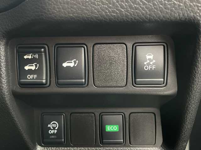 日産 エクストレイル 20Xtt エマージェンシーブレーキ 青森県 2017(平29)年 9.6万km ブリリアントホワイトパール 4WD/純正メーカーナビ・フルセグTV/CD・DVD・Bluetooth/アラウンドビューモニター/パワーバックドア/前席シートヒーター/エマージェンシーブレーキ/踏み間違い衝突防止アシスト/車線逸脱警報/フロント・バックソナー/ブラインドスポットウォーニング/クルーズコントロール/パーキングアシスト/ビルトインETC/LEDヘッドライト/フォグランプ/純正18インチアルミ/インテリキー/プッシュスタート