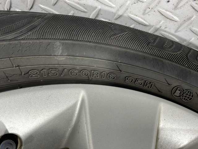 ホンダ ヴェゼル ハイブリッド X ホンダセンシング 広島県 2020(令2)年 2万km ミッドナイトブルービームM 禁煙車/純正８型ナビ/バックカメラ/レーダークルーズコントロール/自動防眼ミラー/パドルシフト/ＥＴＣ/ドラレコ/衝突被害軽減/レーンキープアシスト/ＬＥＤヘッドライト/ホールド機能付電動パーキングブレーキ/エアバッグ(運転席/助手席/サイド/カーテン)/純正16インチアルミホイール(215/60/R16)