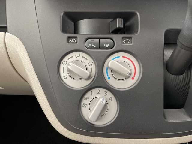 三菱 ｅＫスペース E 長野県 2017(平29)年 2.3万km シルキーホワイト パナソニックナビ/ＣＤ再生/地デジＴＶ/両側スライドドア/アイドリングストップ/ライトレベライザー/電動格納ミラー/ＥＴＣ/キーレス/フロアマット