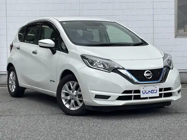 日産 ノート e－パワー X 兵庫県 2016(平28)年 7.5万km ブリリアントホワイトパール (株)IDOMが運営する【じしゃロン神戸名谷店】の自社ローン専用車両になりますこちらは現金またはオートローンご利用時の価格です。自社ローンご希望の方は別途その旨お申付け下さい/ディーラーOPメモリナビ ()CD/BT/フルセグ）/バックカメラ/エマージェンシーブレーキ/車線逸脱警告/ETC/純正前方ドライブレコーダー/オートライト/LEDヘッドライト/電動格納ミラー/ミラーウィンカー /純正フロアマット/純正ドアバイザー/取扱説明書/保証書
