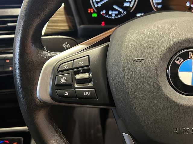 ＢＭＷ ２１８ｄ xDriveアクティブツアラー ラグジュアリー 道央・札幌 2022(令4)年 2.6万km ミネラルホワイト メタリックペイント/コンフォートパッケージ/　・オートマチックテールゲート/　・コンフォートアクセス/　・ライトパッケージ/ドライビングアシスト/パーキングサポートパッケージ/　・リヤビューカメラ/　・PDC/　・パーキングアシスト/アドバンスドアクティブセーフティパッケージ/　・ACC/　・ヘッドアップディスプレイ/本革シート/シートヒーター/純正HDDナビ/USB/Bluetooth/電動リアゲート