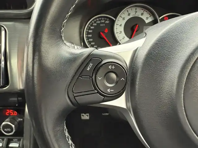 トヨタ ８６ GT 兵庫県 2017(平29)年 4.4万km オレンジメタリック ストラーダナビ/フルセグTV/ETC/クルーズコントロール/純正17インチアルミホイール/LEDヘッドライト/フォグランプ/プッシュスタート＆スマートキー/ETC