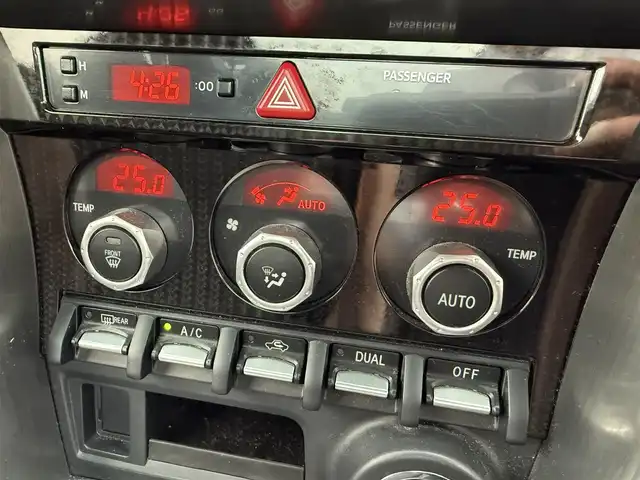 トヨタ ８６ GT 兵庫県 2017(平29)年 4.4万km オレンジメタリック ストラーダナビ/フルセグTV/ETC/クルーズコントロール/純正17インチアルミホイール/LEDヘッドライト/フォグランプ/プッシュスタート＆スマートキー/ETC