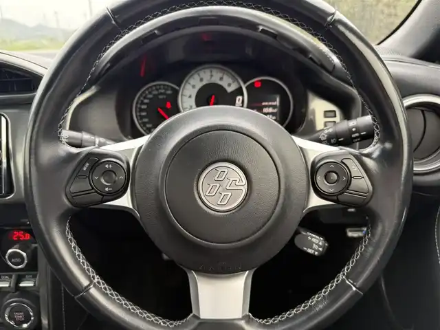 トヨタ ８６ GT 兵庫県 2017(平29)年 4.4万km オレンジメタリック ストラーダナビ/フルセグTV/ETC/クルーズコントロール/純正17インチアルミホイール/LEDヘッドライト/フォグランプ/プッシュスタート＆スマートキー/ETC