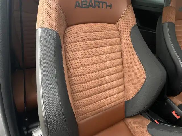 アバルト ５９５ コンペティツィオーネ 三重県 2018(平30)年 4.8万km グレー レコードモンツァマフラー/フローティングナビ　/フルセグＴＶ/ブルーレイ再生/ＤＶＤ再生/パドルシフト/純正１７インチアルミホイール/純正ドライブレコーダー/ＥＴＣ車載器/グリジオレコード/取扱説明書/スペアキー1本(キーレスなし)