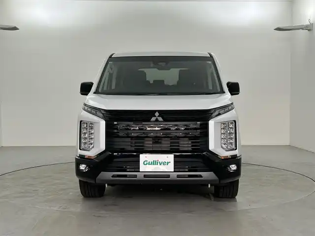 三菱 デリカＤ：５ シャモニー 福井県 2025(令7)年 0.1千km 白Ⅱ 4WD/届出済未使用車/アダプティブクルーズコントロール/レーンキープアシスト/車線逸脱警報/衝突軽減ブレーキ/ブラインドスポットモニター/両側パワースライドドア/パワーバックドア/ハーフレザーシート/前席シートヒーター/運転席パワーシート/ステアリングヒーター/パドルシフト/MTモード付AT/LEDヘッドライト/オートライト/オートマチックハイビーム/リアフォグランプ/電動格納ミラー/ウィンカーミラー/電動ホールド/オートホールド/純正18インチAW装着/プッシュスタート/スマートキー/スペアキー1本/取扱説明書/保証書/オリジナルナビ取付パッケージ＋リアモニター取付パッケージ