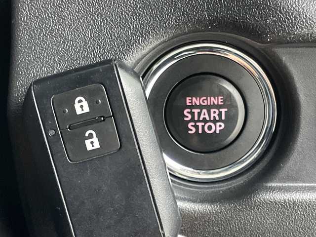 スズキ ジムニー XC 茨城県 2022(令4)年 3.1万km ジャングルグリーン ・社外ナビ/・フルセグTV/・純正16インチアルミホール/・ドアバイザー/・フロアマット/・シートヒーター/・革巻きステアリング/・ステアリングスイッチ/・オートライト/・アイドリングストップ/・スマートキー/・プッシュスタート/・ミラーヒーター