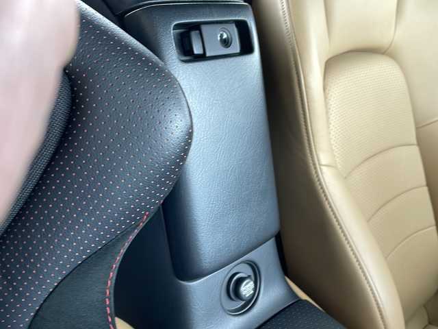 ホンダ Ｓ２０００ 山形県 2005(平17)年 2.8万km セブリングシルバーM ・純正ハードトップ/・運転席レカロシート/・モデューロサスペンションキット/・モデューロ１７インチアルミ/・キセノンヘッドライト/・ETC/・キーレス/・社外レーダー探知機