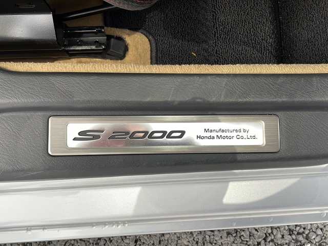 ホンダ Ｓ２０００ 山形県 2005(平17)年 2.8万km セブリングシルバーM ・純正ハードトップ/・運転席レカロシート/・モデューロサスペンションキット/・モデューロ１７インチアルミ/・キセノンヘッドライト/・ETC/・キーレス/・社外レーダー探知機