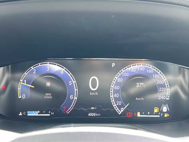 クライスラー・ジープ ジープ コンパス ロンジチュード 佐賀県 2024(令6)年 0.4万km 白Ⅱ 純正ナビ・TV・Bluetooth・USB/2.0ETC/バックカメラ/ドライブレコーダー前後/ハーフレザーシート/アダプティブクルーズコントロール/ブラインドスポット/クリアランスソナー/レーンキープアシスト/後席USB/スマートキー×2個/取説・保証書