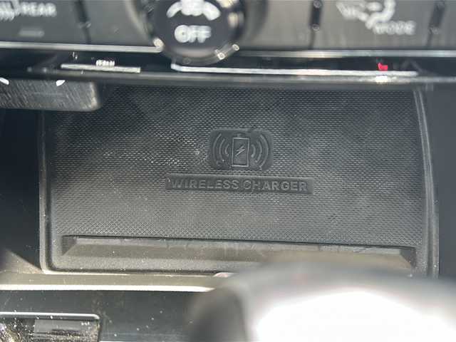 クライスラー・ジープ ジープ コンパス ロンジチュード 佐賀県 2024(令6)年 0.4万km 白Ⅱ 純正ナビ・TV・Bluetooth・USB/2.0ETC/バックカメラ/ドライブレコーダー前後/ハーフレザーシート/アダプティブクルーズコントロール/ブラインドスポット/クリアランスソナー/レーンキープアシスト/後席USB/スマートキー×2個/取説・保証書