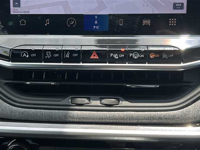 クライスラー・ジープ ジープ コンパス ロンジチュード 佐賀県 2024(令6)年 0.4万km 白Ⅱ 純正ナビ・TV・Bluetooth・USB/2.0ETC/バックカメラ/ドライブレコーダー前後/ハーフレザーシート/アダプティブクルーズコントロール/ブラインドスポット/クリアランスソナー/レーンキープアシスト/後席USB/スマートキー×2個/取説・保証書